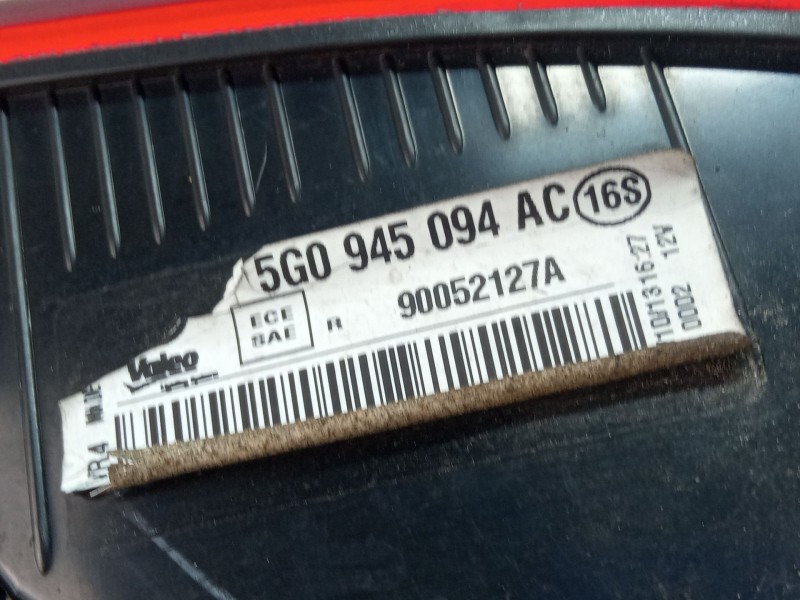 Recambio de piloto porton trasero derecho para volkswagen golf golf 1.6 tdi, 105 cv/77 kw, clha referencia OEM IAM 5G0945094AC  