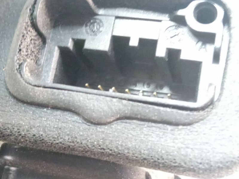 Recambio de cerradura puerta delantera derecha para volkswagen golf golf 1.6 tdi, 105 cv/77 kw, clha referencia OEM IAM 5K183701