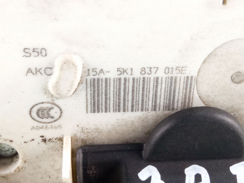 Recambio de cerradura puerta delantera izquierda para volkswagen golf golf 1.6 tdi, 105 cv/77 kw, clha referencia OEM IAM 5K1837