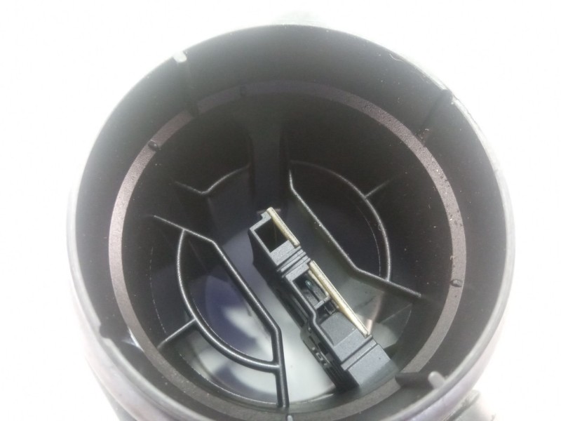 Recambio de caudalimetro para volkswagen golf golf 1.6 tdi, 105 cv/77 kw, clha referencia OEM IAM 04L906461B  