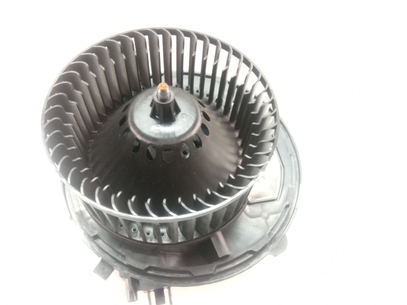 Recambio de motor calefaccion para volkswagen golf golf 1.6 tdi, 105 cv/77 kw, clha referencia OEM IAM 5Q0907521D  