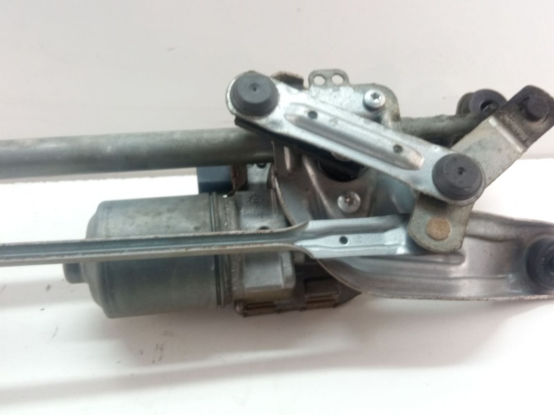 Recambio de motor limpiaparabrisas delantero para volkswagen golf golf 1.6 tdi, 105 cv/77 kw, clha referencia OEM IAM 3397021672