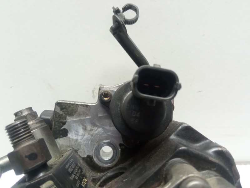 Recambio de bomba alta presion para toyota corolla referencia OEM IAM 0445010105  