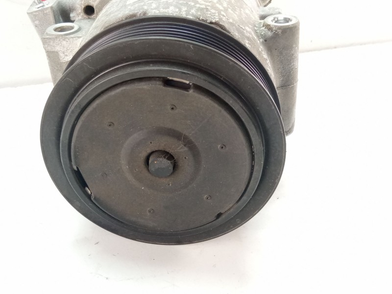 Recambio de compresor aire acondicionado para seat ibiza referencia OEM IAM 6Q0820808F  