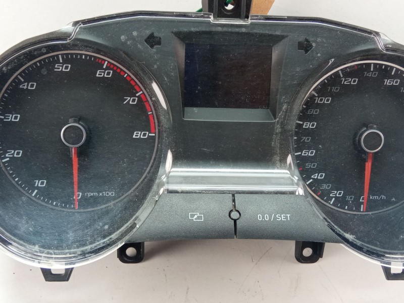 Recambio de cuenta kilometros para seat ibiza referencia OEM IAM 6J0920804K  