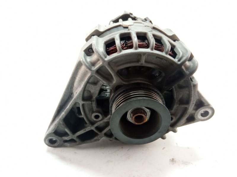Recambio de alternador para mercedes-benz a 200 cdi w176 referencia OEM IAM A0009063322  