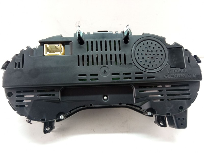 Recambio de cuenta kilometros para mercedes-benz a 200 cdi w176 referencia OEM IAM A1769003303  