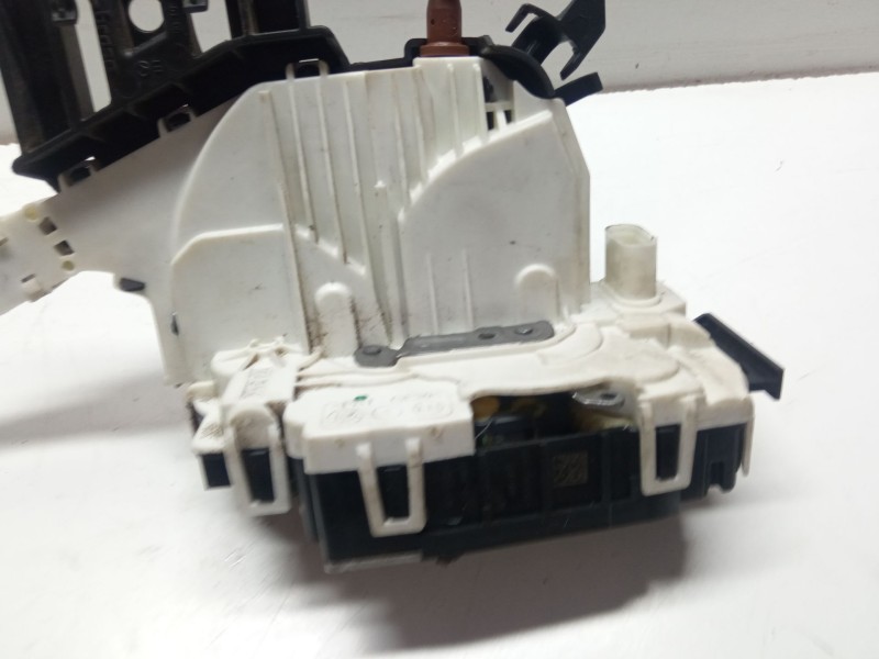 Recambio de cerradura puerta delantera izquierda para mercedes-benz a 200 cdi w176 referencia OEM IAM 01150181002  