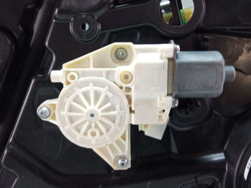 Recambio de elevalunas delantero izquierdo para mercedes-benz a 200 cdi w176 referencia OEM IAM 928336101  